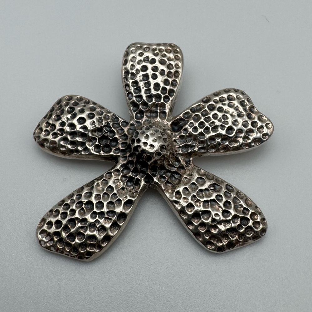 Sterling Silver 925 Vintage Retired Silpada Textured Daisy Flower Pendant
